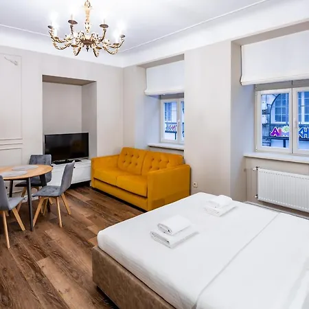 Apartment Romari площа катедральна 8 *