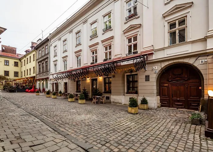 Romari площа катедральна 8 * Lvov